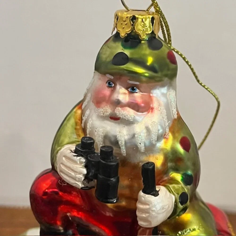Robert Stanley Glass Ornament Hunting Santa in Camo Jeep with Binoculars Dog